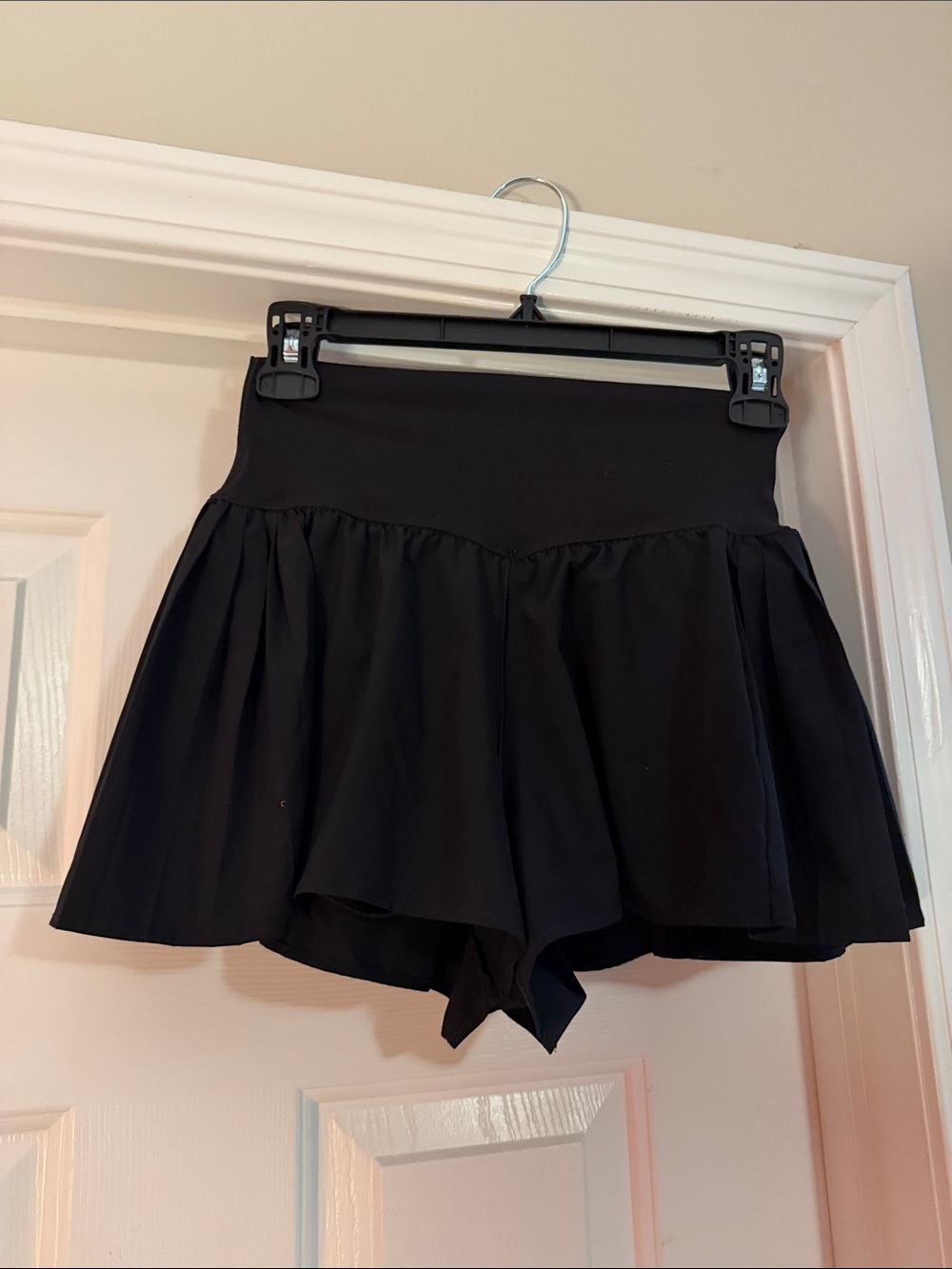 aerie Black Flowy Skort Shorts